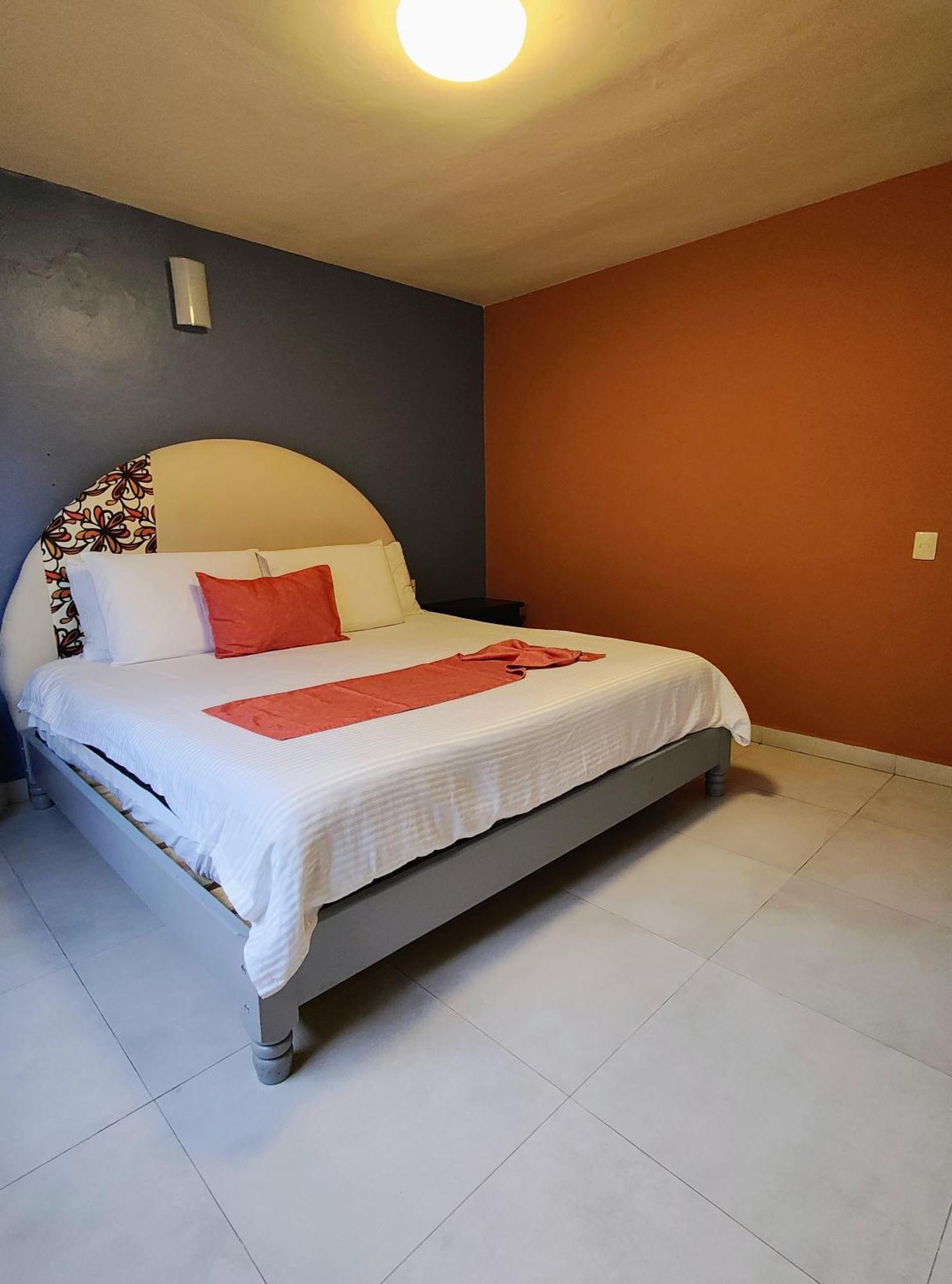 Hotel Jardines Del Carmen San Cristóbal de Las Casas Eksteriør billede